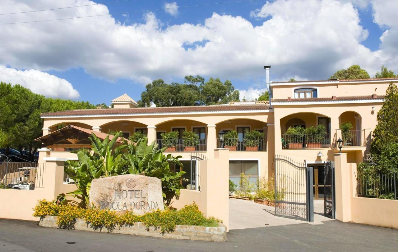 Hotel Amareclub Rocca Dorada Santa Margherita di Pula Exterior foto