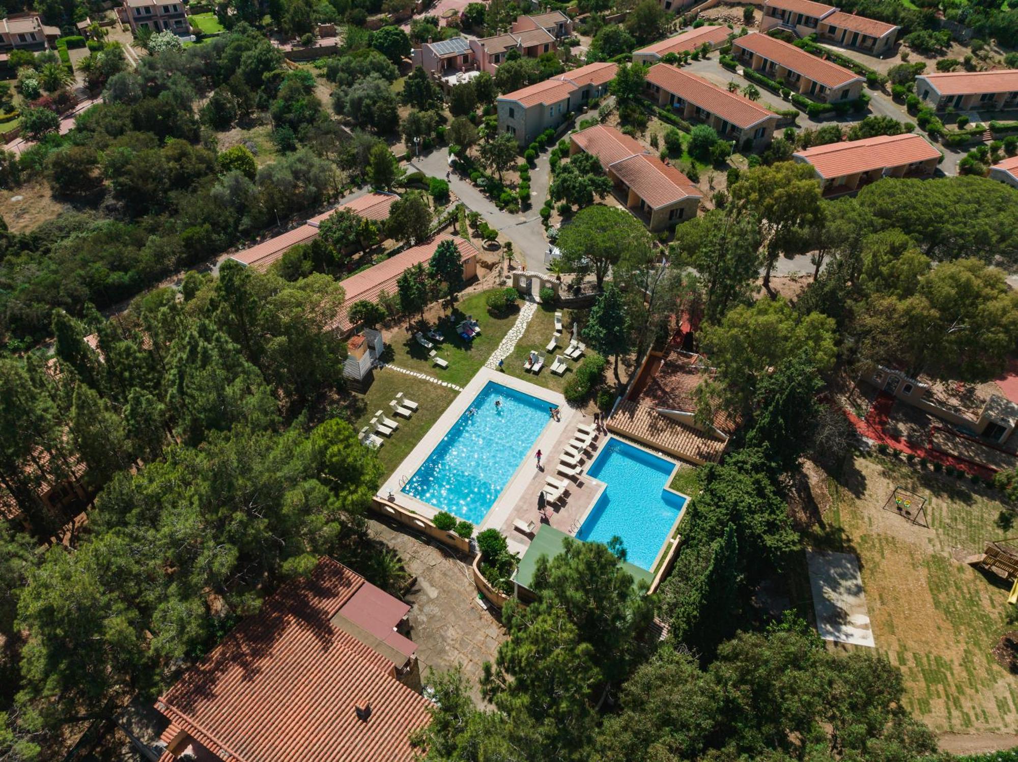 Hotel Amareclub Rocca Dorada Santa Margherita di Pula Exterior foto