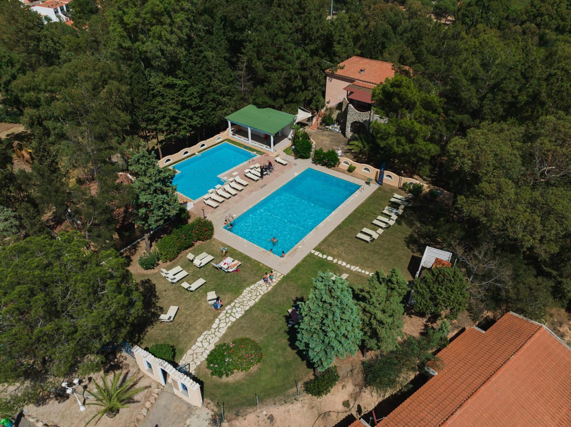 Hotel Amareclub Rocca Dorada Santa Margherita di Pula Exterior foto