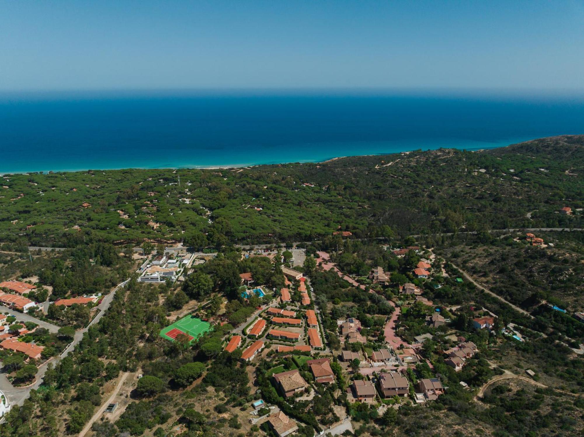 Hotel Amareclub Rocca Dorada Santa Margherita di Pula Exterior foto
